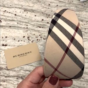 Burberry headband